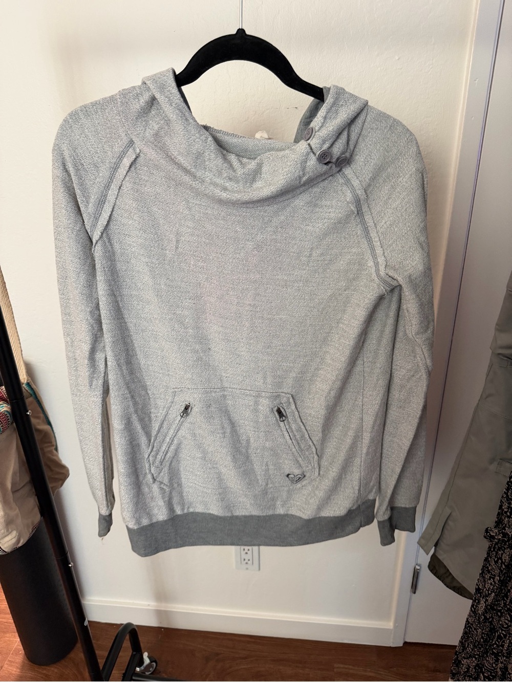 Roxy Light Gray Hooded Pullover Sweatshirt